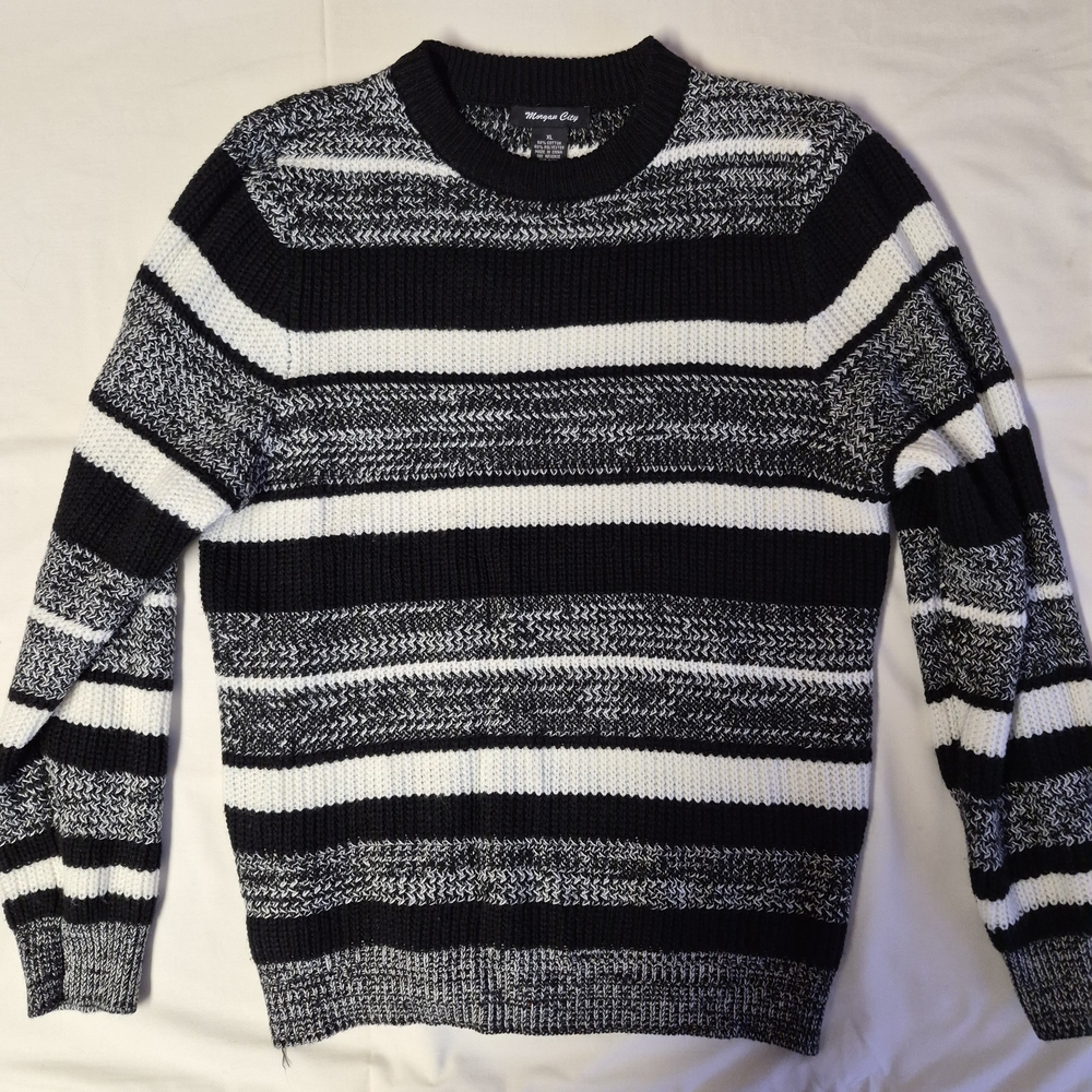 Morgan City Womens XL Black White Striped Marled Chunky Ribbed Crewneck Sweater